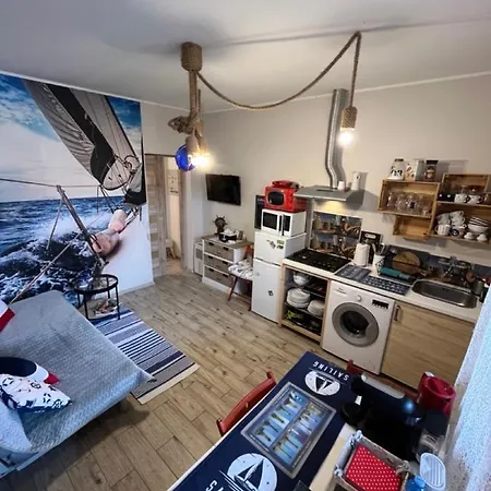 ホームステイ Klara ヤスタルニャ