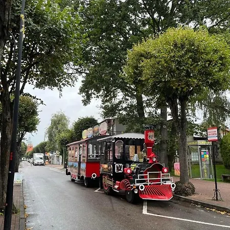 ホームステイ Klara ヤスタルニャ