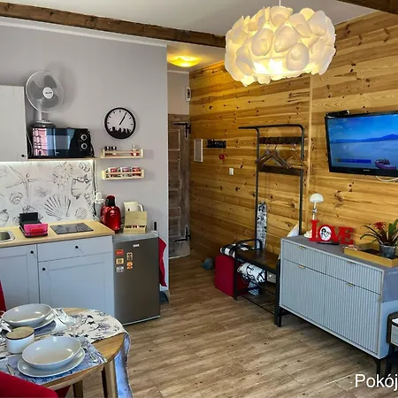 ホームステイ Klara ヤスタルニャ