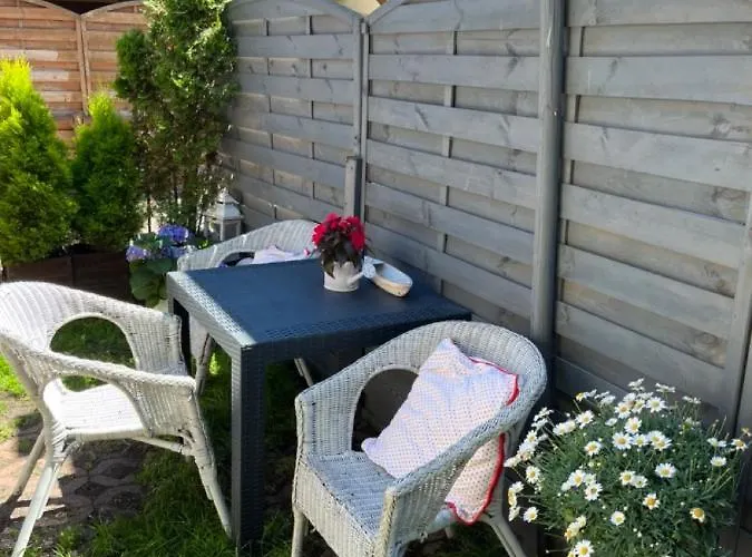 Klara ホームステイ ヤスタルニャ