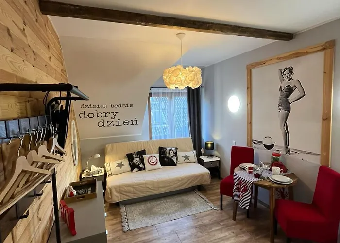 Δωμάτια σε οικογενειακή κατοικία Klara Jastarnia